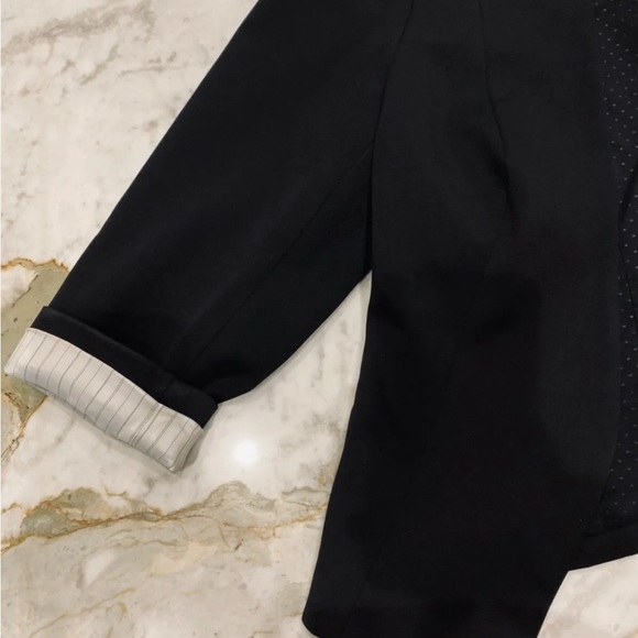 EXPRESS Black Stretch Fully Lined Open Front Asymmetrical Hem Blazer Jacket - Picture 6 of 7